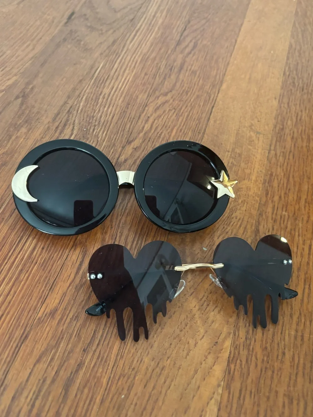 Fun Novelty Sunglasses - Dripping Heart & Astrology